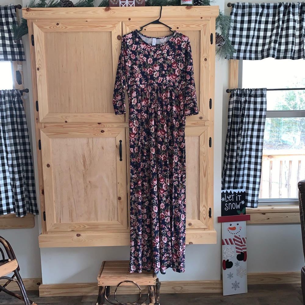 Alison Grace 3/4 sleeve floral modest pocket maxi dress size S